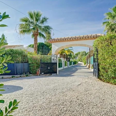 Del Tauro By Interhome *