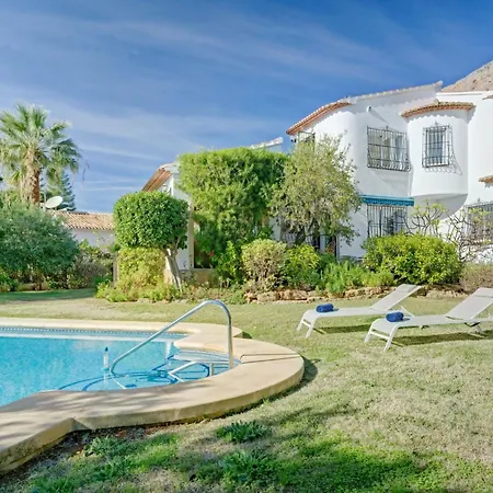 Del Tauro By Interhome *